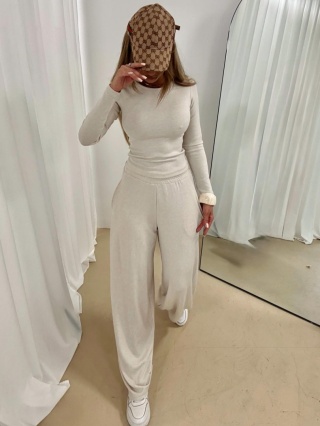 Komplet dzianinowy Aura Crema